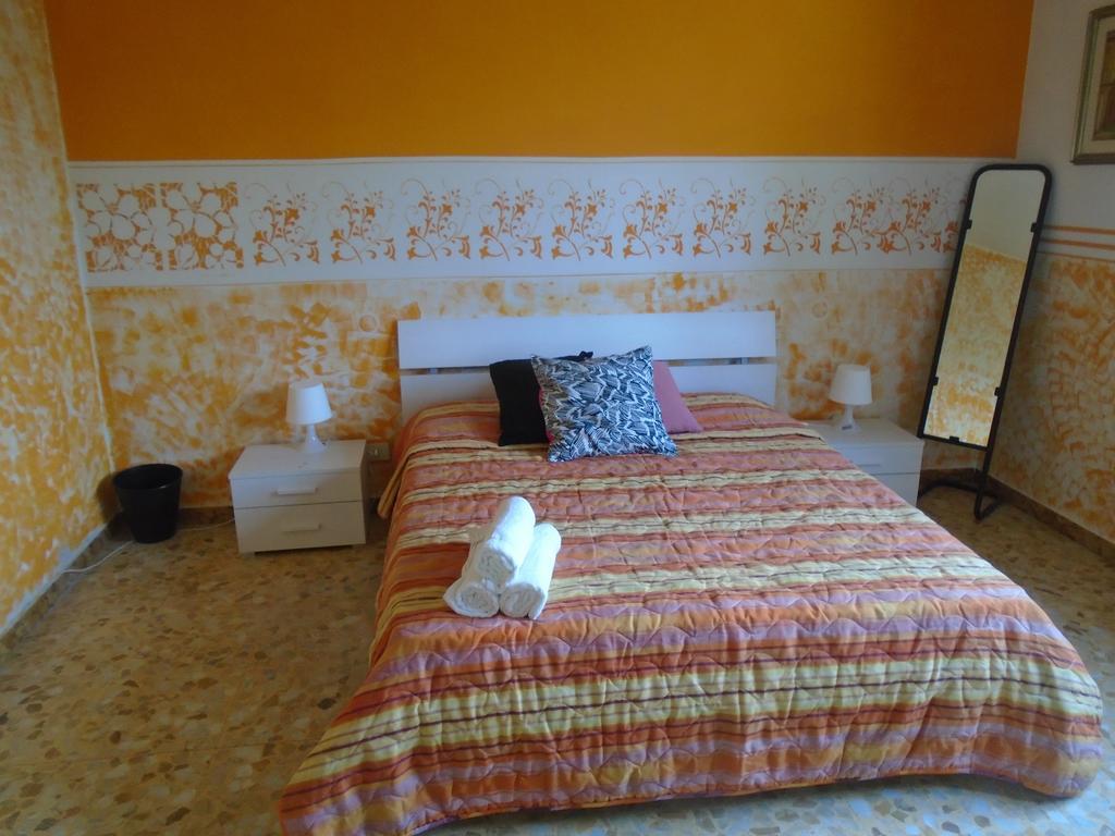 Tropical Bed&Breakfast Лукка Номер фото