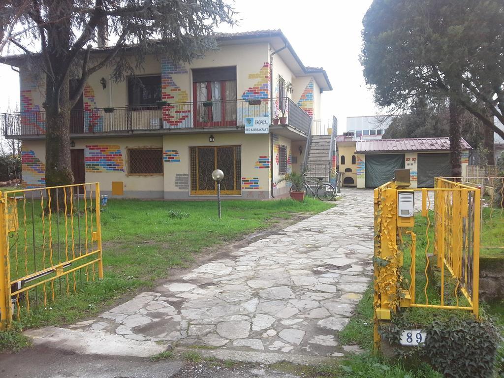 Tropical Bed&Breakfast Лукка Екстер'єр фото