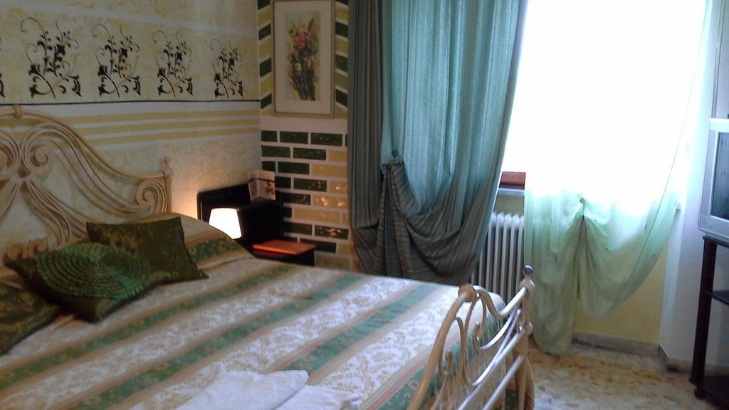 Tropical Bed&Breakfast Лукка Екстер'єр фото