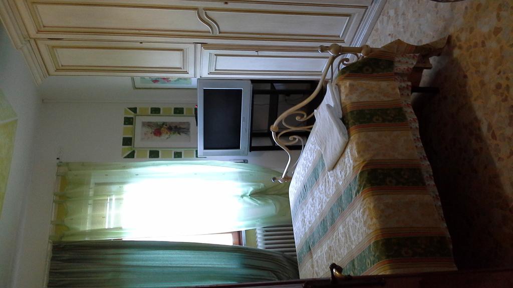 Tropical Bed&Breakfast Лукка Екстер'єр фото